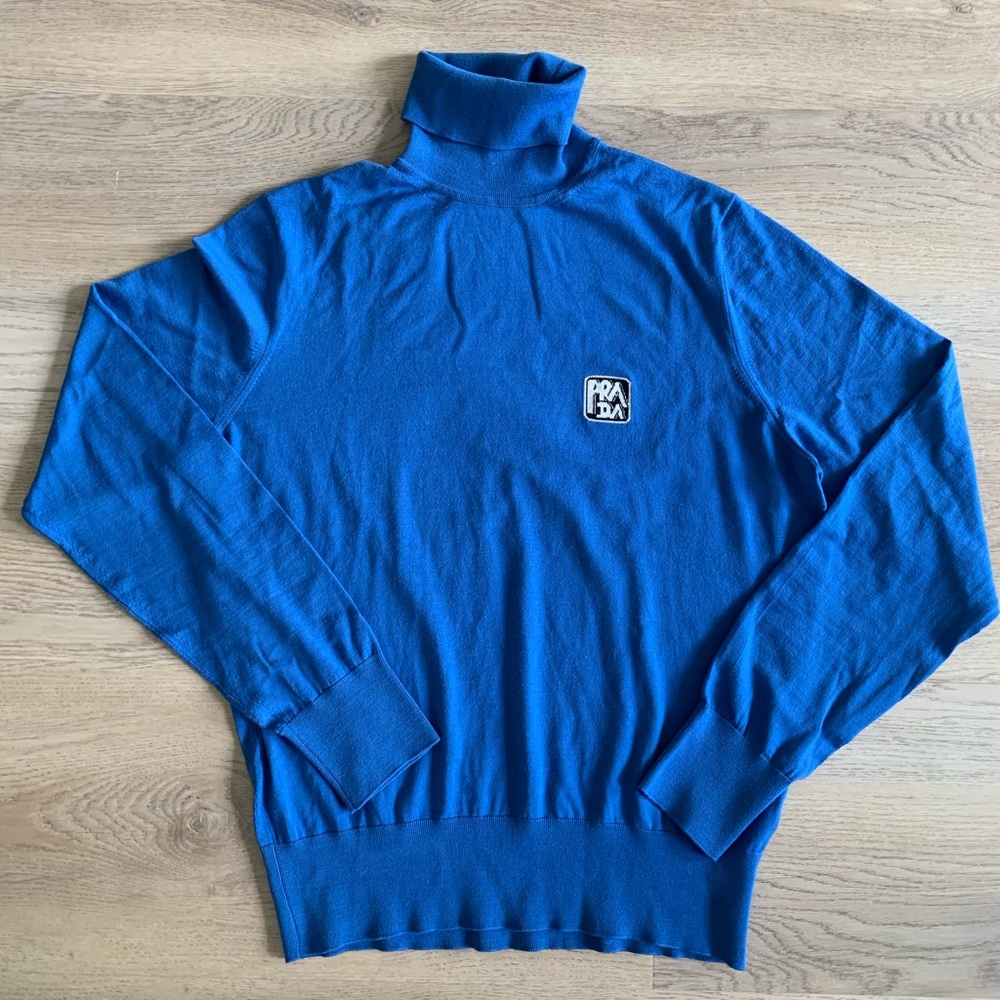 PRADA MEN’S KNITWEAR (Size S)